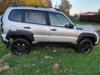 2025 Lada (ВАЗ) Niva Travel I, серый, 1500000 рублей, вид 3