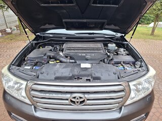2011 Toyota Land Cruiser 200 Series, серый, 3050000 рублей, вид 3