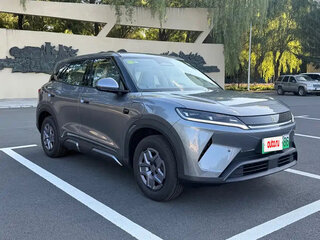 2026 BYD Yuan Up 45.12 kWh, серый, 1799099 рублей, вид 1