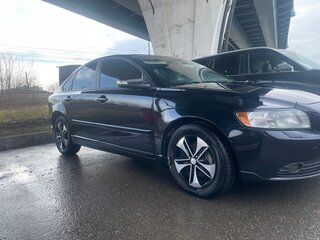 2010 Volvo S40 II Рестайлинг, чёрный, 650000 рублей, вид 3