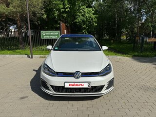 2019 Volkswagen Golf GTE VII Рестайлинг, белый, 2250000 рублей, вид 2
