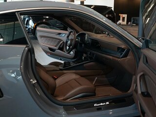 2026 Porsche 911 Turbo S VIII (992) Рестайлинг, серый, 37990000 рублей, вид 4