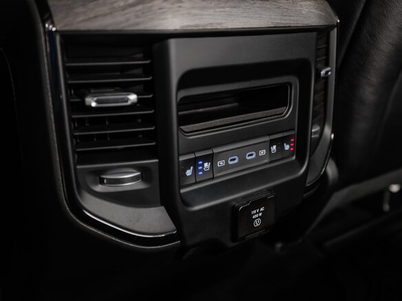 2026 Ram 1500 Crew Cab eTorque V Рестайлинг, чёрный, 11790000 рублей - вид 30