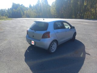 2005 Toyota Vitz II (XP90), серый, 500000 рублей, вид 2