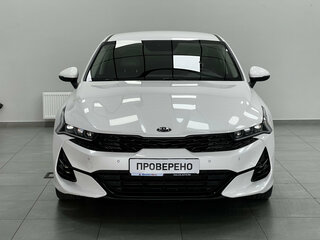 2020 Kia K5 III, белый, 2500000 рублей, вид 4