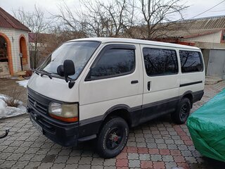 2003 Toyota HiAce H100, белый, 720000 рублей, вид 2