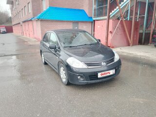 2011 Nissan Tiida I Рестайлинг, чёрный, 650000 рублей, вид 1