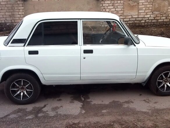 2011 Lada (ВАЗ) 2107, белый, 210000 рублей - вид 6