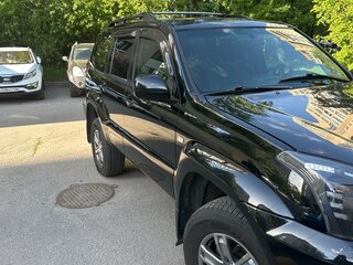 2007 Toyota Land Cruiser Prado 5-speed 120 Series Рестайлинг, чёрный, 1300000 рублей, вид 1