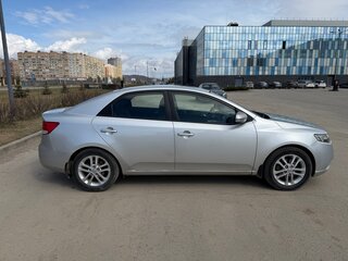 2012 Kia Cerato 6-speed II, серебристый, 920000 рублей, вид 3