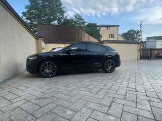 2018 Audi Q8 50 TDI I (4M), чёрный, 5850000 рублей, вид 5