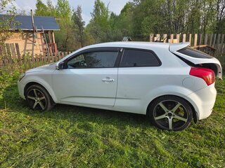 2010 Kia Ceed I, белый, 680000 рублей, вид 3