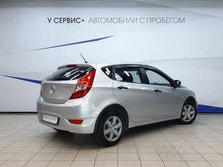 2014 Hyundai Solaris I, серебристый, 860000 рублей, вид 3