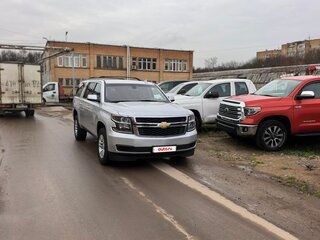 2016 Chevrolet Suburban XI, серый, 4999999 рублей, вид 2
