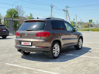 2014 Volkswagen Tiguan I Рестайлинг, коричневый, 1499990 рублей, вид 5