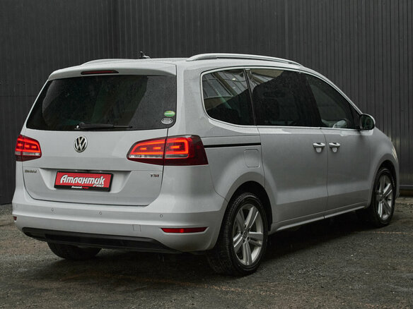2017 Volkswagen Sharan II Рестайлинг, белый - вид 6