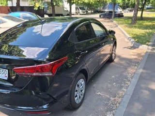 2021 Hyundai Solaris II Рестайлинг, чёрный, 1750000 рублей, вид 3