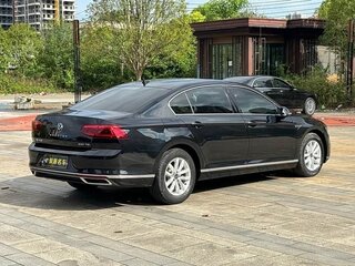 2022 Volkswagen Passat B8 Рестайлинг, чёрный, 1670000 рублей, вид 4
