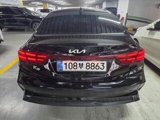 2023 Kia K3 II Рестайлинг, чёрный, 1694000 рублей, вид 3