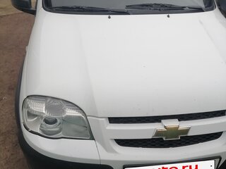 2015 Chevrolet Niva I Рестайлинг, белый, 680000 рублей, вид 1