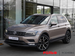 2017 Volkswagen Tiguan II, бежевый, 2098000 рублей, вид 1