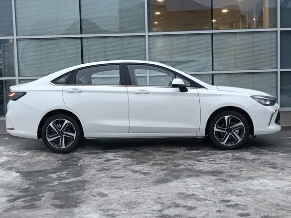 2024 BAIC U5 Plus, белый, 1890000 рублей - вид 4
