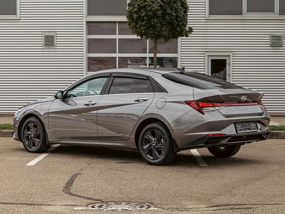 2021 Hyundai Elantra VII (CN7), серый - вид 3