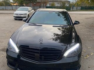 2006 Mercedes-Benz S-Класс 500 Long V (W221), чёрный, 1350000 рублей, вид 1