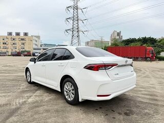 2023 Toyota Corolla Sporty XII (E210) Рестайлинг, белый, 1780000 рублей, вид 5