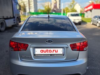 2012 Kia Cerato 6-speed II, серый, 625000 рублей, вид 2