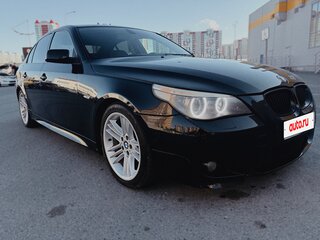 2004 BMW 5 серии 530i V (E60/E61), чёрный, 1099000 рублей, вид 3