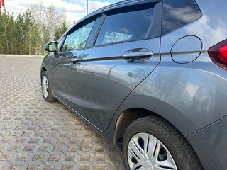 2019 Honda Fit III Рестайлинг, серый, 1250000 рублей, вид 3