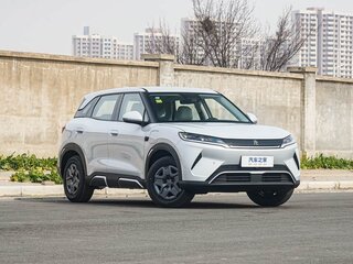 2026 BYD Yuan Up 45.12 kWh, белый, 2172000 рублей, вид 3