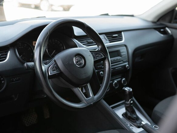 2013 Skoda Octavia III (A7), чёрный, 765000 рублей - вид 10