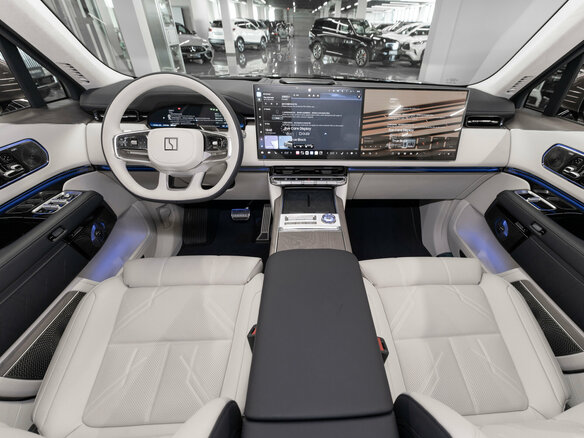2025 Zeekr 9X 70 kWh, серый - вид 7