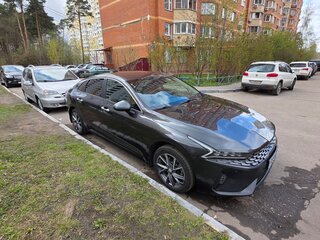 2020 Kia K5 III, серый, 1850000 рублей, вид 1