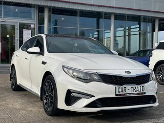 2019 Kia Optima IV Рестайлинг, белый, 1990000 рублей, вид 4
