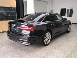 2020 Audi A6 45 TFSI V (C8), чёрный, 4490000 рублей, вид 4