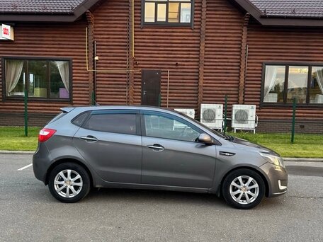 2013 Kia Rio 5-speed III, серый, 785000 рублей, вид 1