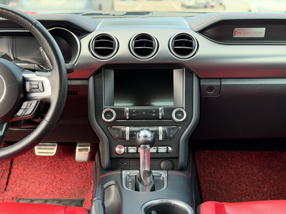 2022 Ford Mustang VI Рестайлинг, чёрный - вид 12