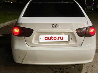 2008 Hyundai Elantra IV (HD), белый, 300000 рублей, вид 4