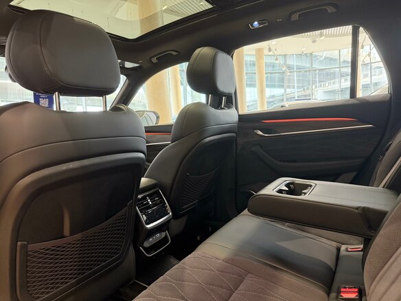 2026 Geely Monjaro I Рестайлинг, белый, 4599990 рублей - вид 19