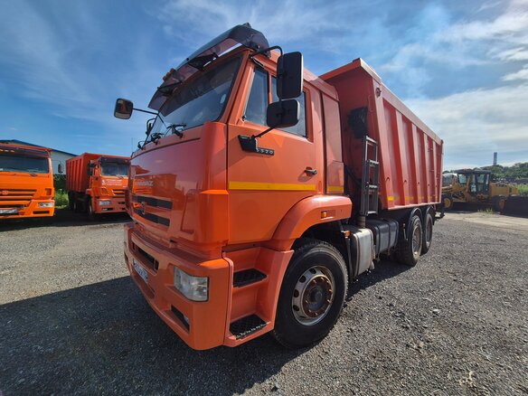 2020 КамАЗ 6520, оранжевый, 2650000 рублей