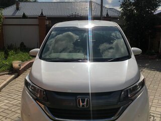 2019 Honda Freed II Рестайлинг, белый, 1800000 рублей, вид 1
