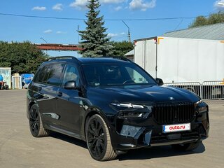 2022 BMW X7 40d I (G07) Рестайлинг, чёрный, 12990000 рублей, вид 3