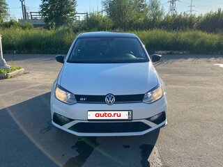 2018 Volkswagen Polo V Рестайлинг, белый, 1200000 рублей, вид 1