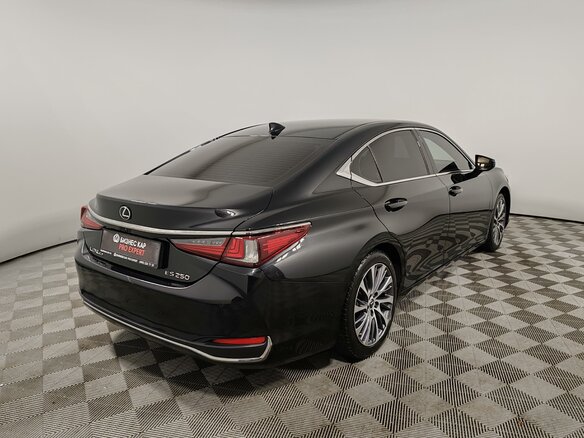2020 Lexus ES 250 VII, чёрный, 3675000 рублей - вид 4