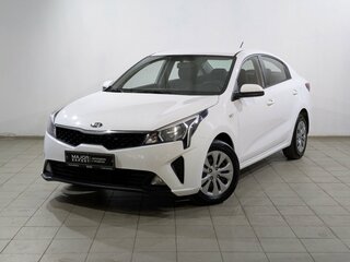 2021 Kia Rio IV Рестайлинг, белый, 1725000 рублей, вид 1