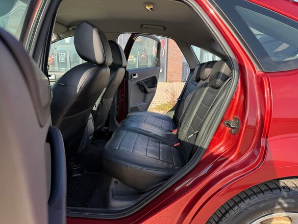 2007 Ford Focus II, красный, 570000 рублей - вид 14