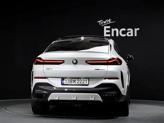 2026 BMW X6 40d III (G06) Рестайлинг, белый, 13508528 рублей, вид 4